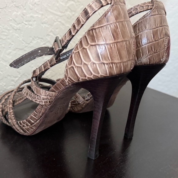 NWOT - Tory Burch Brown Leather Elizabeth Crocodile Heels Women's Size 7 - Picture 3 of 7